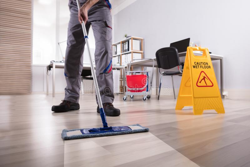 Floor cleaning, cleaning service lendale, maricopa county, phoenix metro, janitorial services, commercial cleaning